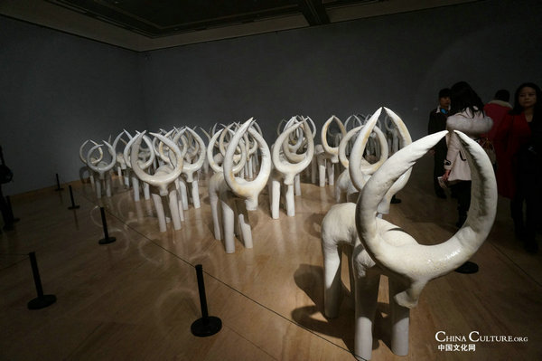 Modern ceramic exhibition on display at National Art Museum