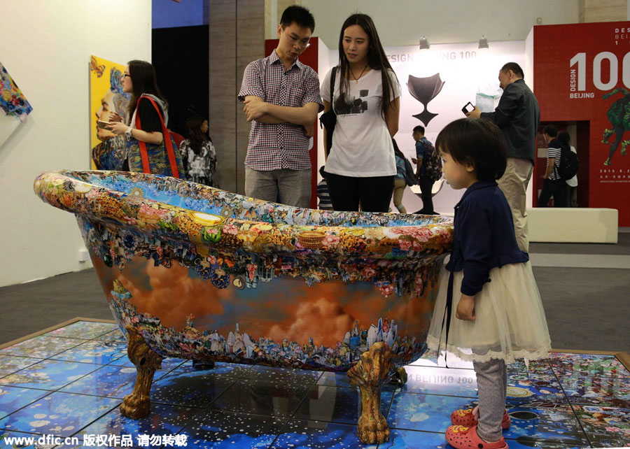 Global galleries display works at the 2015 Art Beijing expo