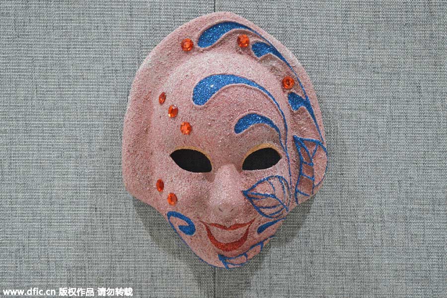 1000 masks from around the world gather in Shanghai
