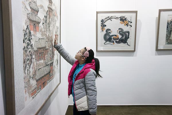 3 artists display ink paintings, calligraphy
