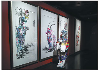 Peking Opera finds a colorful new canvas