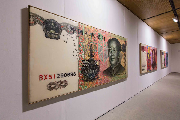Spanish painter displays wax works in Beijing