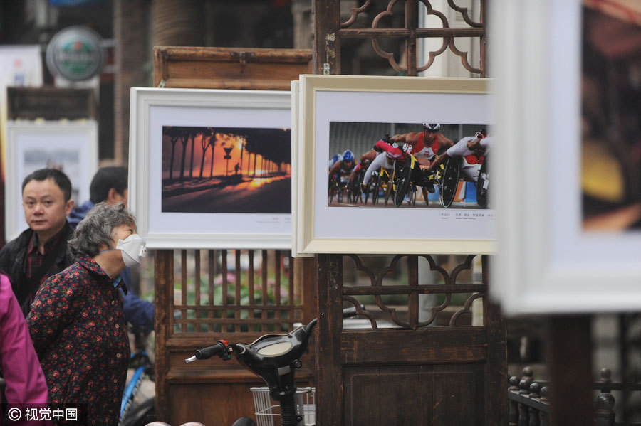 Nostalgic photo exhibition in Beijing's old street
