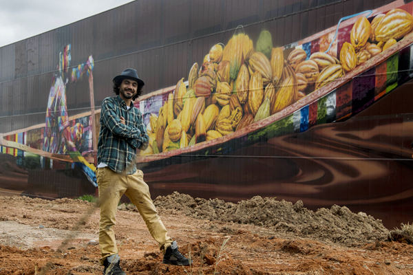 Cocoa workers come to life in huge mural