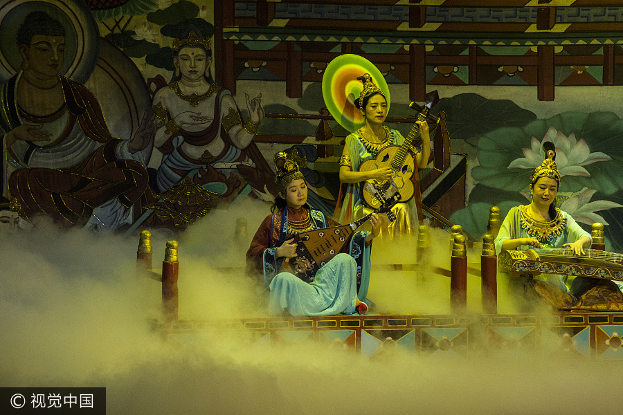 'Journey to the West' played with traditional Chinese instruments