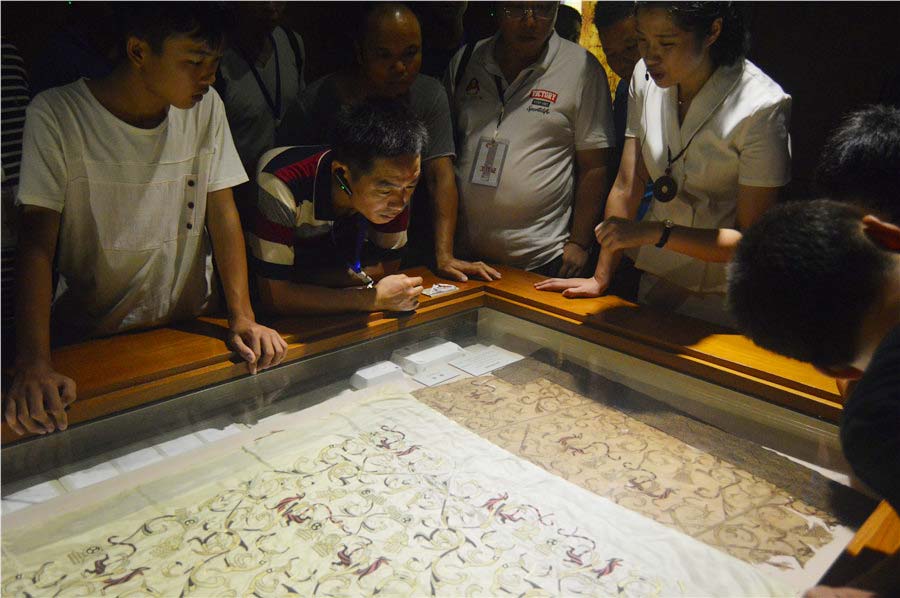 Jingzhou Museum and King Chu's Mausoleum showcase Chu culture
