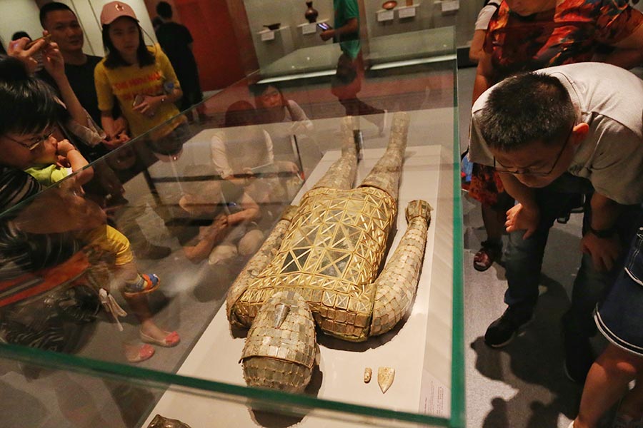 Qin and Han dynasties relics on display at the National Museum of China