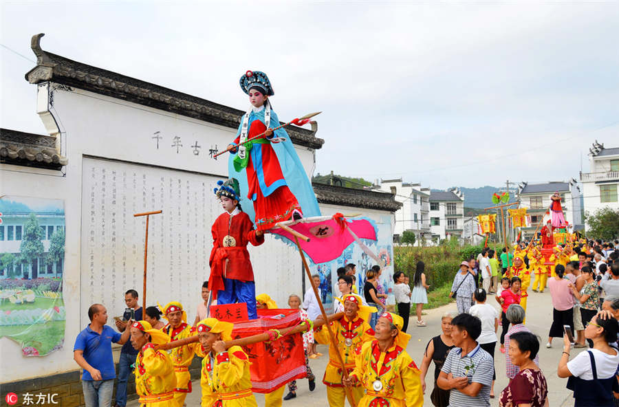 Folk dance Taige shows history, color and music in Wuyuan