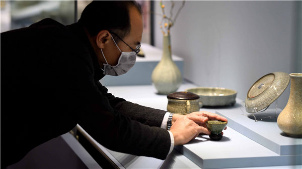 Ge porcelains on display at Palace Museum