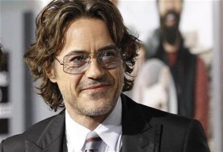 Robert Downey Jr. eyeing 'How to Talk to Girls'