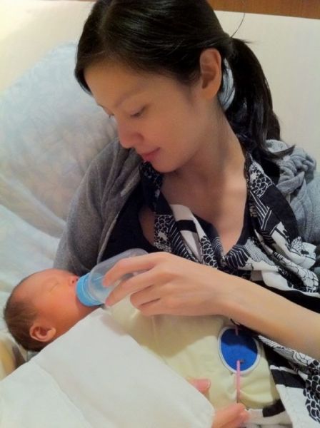 Photo of Kelly Lin's baby released