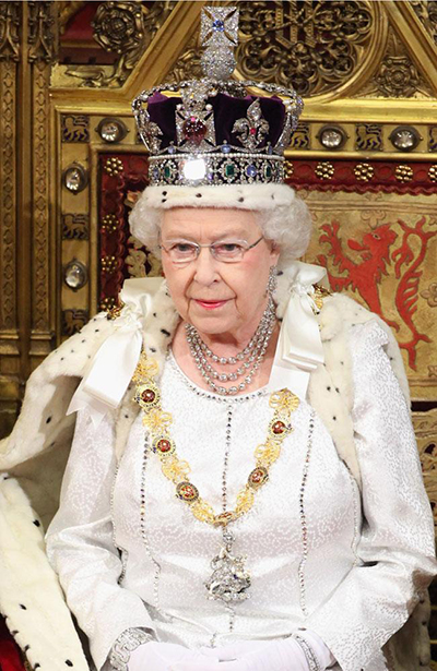 Queen Elizabeth hosts Diamond Jubilee lunch