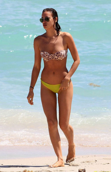 Beach time: Hollywood stars bikini looks