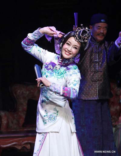 Chinese actress Liu Xiaoqing performs in drama 'Fenghua Juedai'