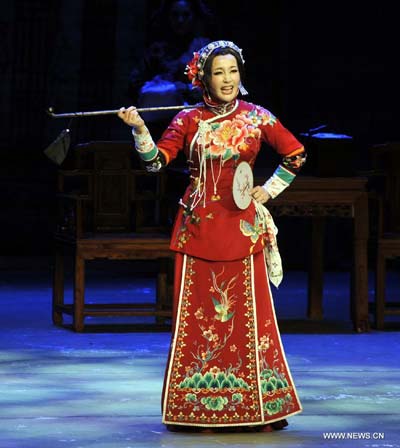 Chinese actress Liu Xiaoqing performs in drama 'Fenghua Juedai'