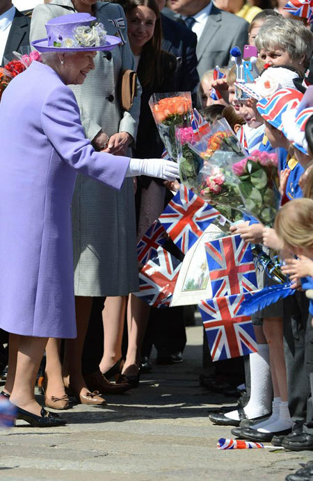 Queen Elizabeth praised as 'magnificent'