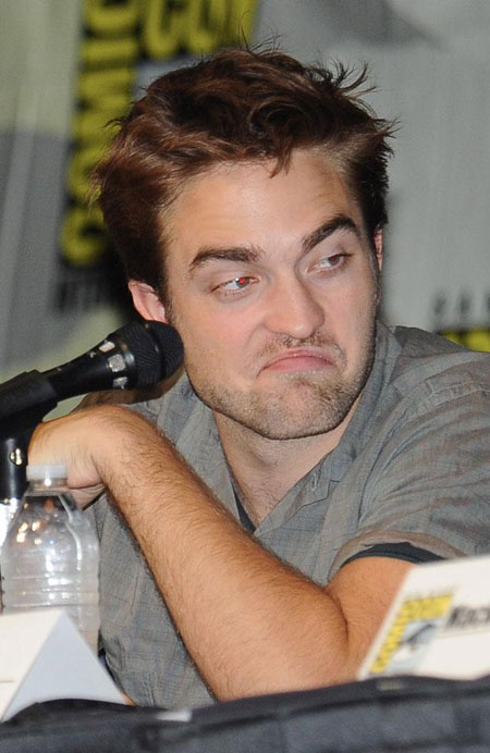 Robert Pattinson wore wig for Twilight