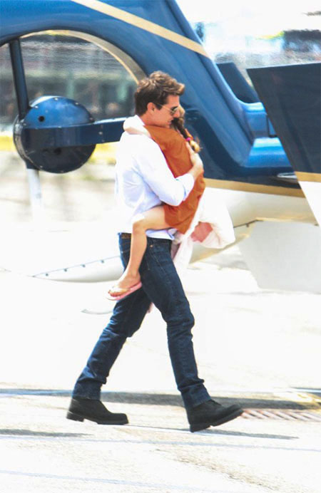 Tom Cruise takes Suri on helicopter ride