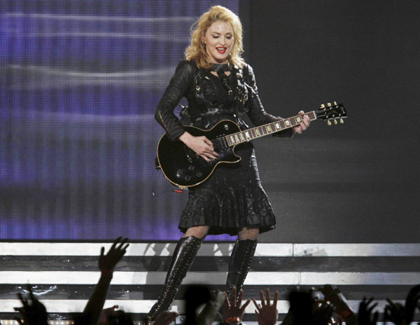 Madonna performs MDNA world tour