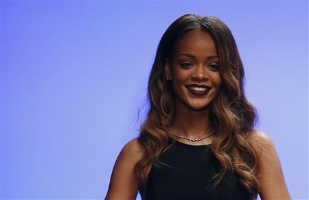 Rihanna launches 1st clothing line at London show