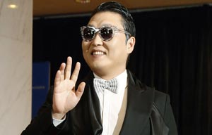 Rapper Psy wows Harvard with global appeal, dance moves