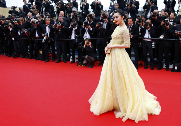 'Jeune & Jolie' screens in Cannes