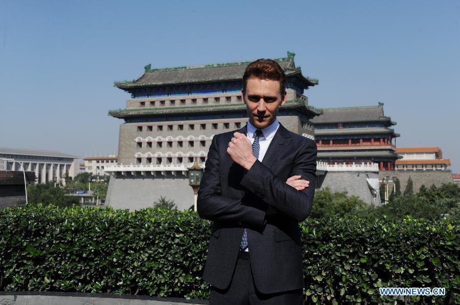 Tom Hiddleston promotes movie 'Thor: The Dark World' in Beijing