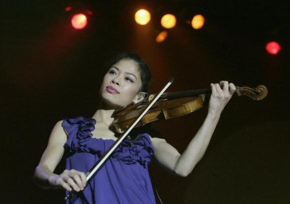 Violinist Vanessa-Mae to ski at Sochi for Thailand