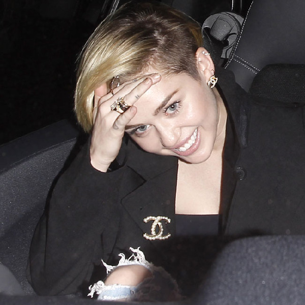 Miley Cyrus is hooking up with Jared Leto?
