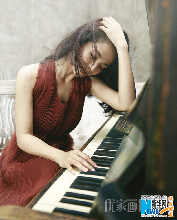 Elegant Liu Tao shoots for magazine