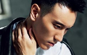 Gwyneth Paltrow attends amfAR's fifth annual gala