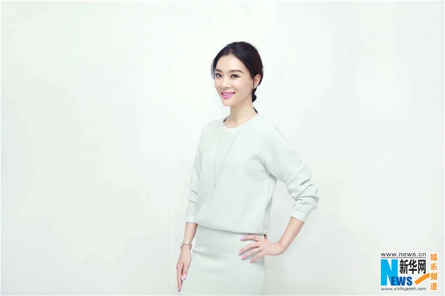 Actress Chen Shu releases fashion shots
