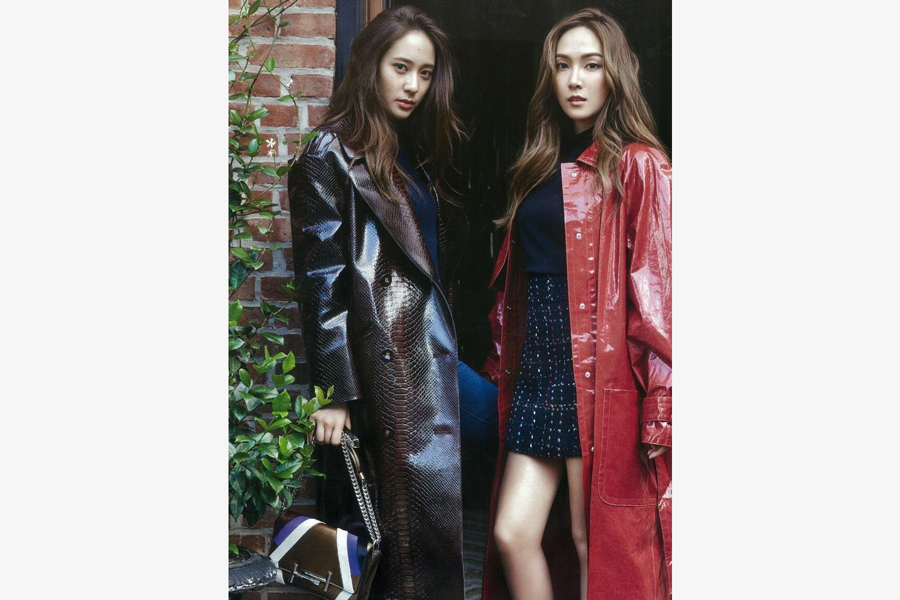 Sisters Jessica and Krystal pose for 'Cosmopolitan'