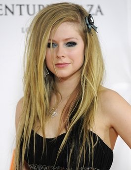 Avril Lavigne and rocker Whibley finalize divorce