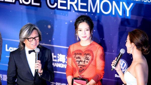 Zhao Wei wins best actress award for <EM>Dearest</EM>