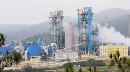 Cracks begin to appear