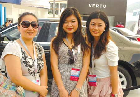 New rich 'ordinary people like everyone else'