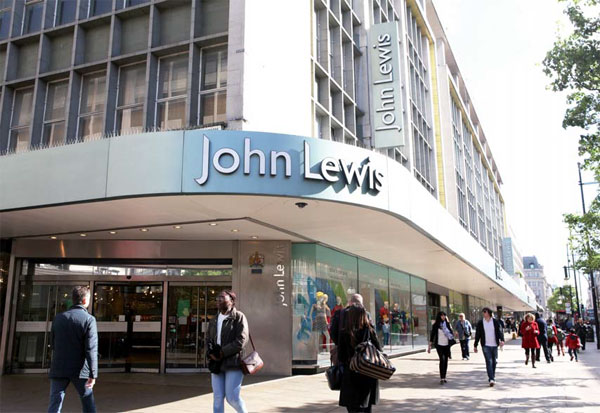 Big retailer locks China in big embrace