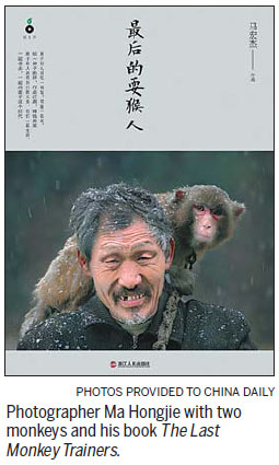 Monkey trainers last of a dying species