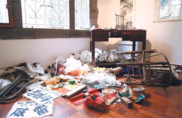 Sharing troubled times through art