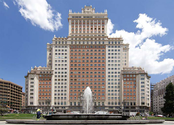 Real estate project builds controversy