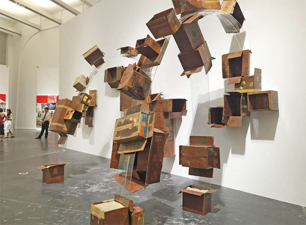 Genius behind the wave of '85