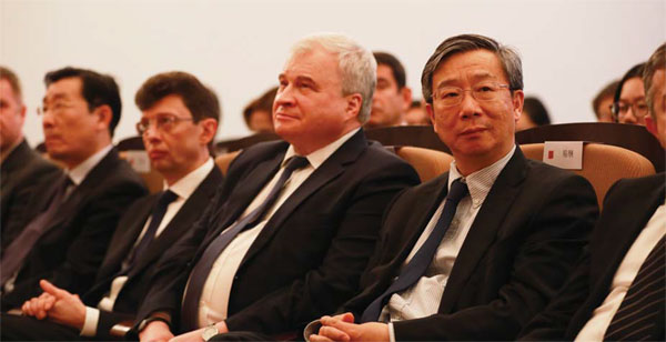Moscow, Beijing draw closer in banking