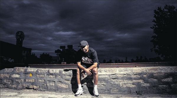 Born in the US, played in Xinjiang