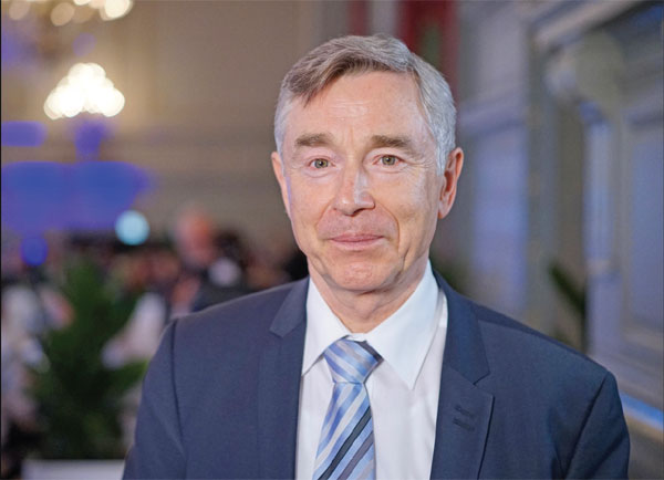 WTO seeks 'positive momentum'