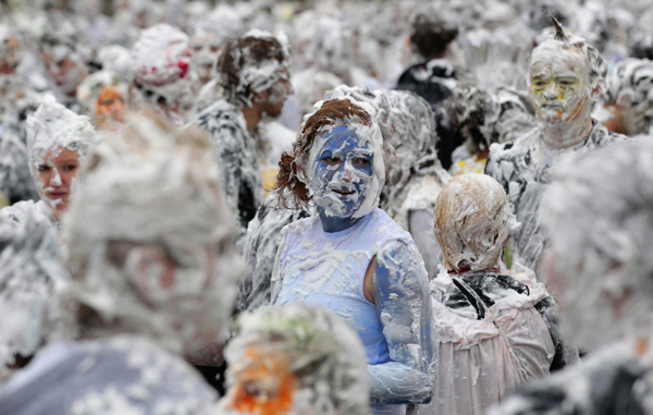 Students foam for hell-raisin tradition