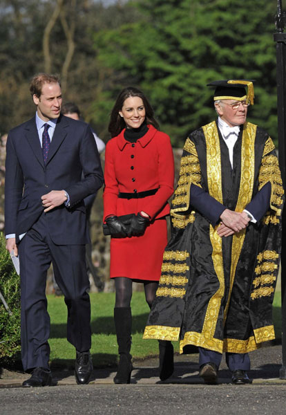 Prince William, Middleton visit St Andrews