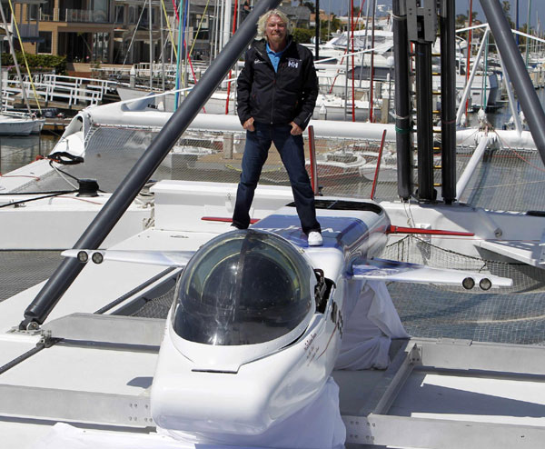 British billionaire unveils 'flying' submarine