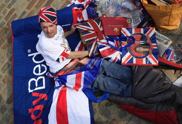 Fans flock, flags flap at royal wedding locale