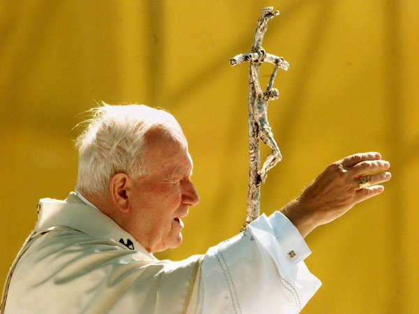 Vatican to beatify late John Paul II